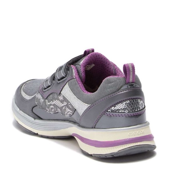 New w/box Geox sneakers big girls size 9. - Picture 6 of 8